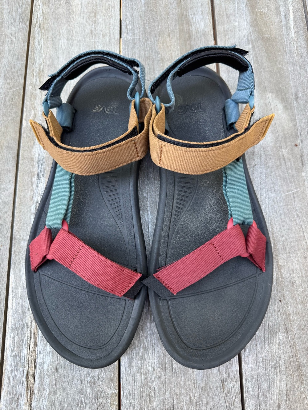 Teva Hurricane XLT multicolored sandals